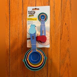 NWT Tasty Multicolor Measuring Cups Set